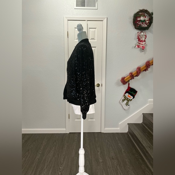 Cable & Gauge Shimmery Lightweight Bomber Jacket - Picture 3 of 14